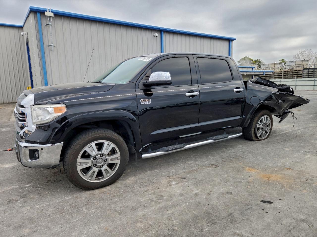 TOYOTA TUNDRA CRE 2016
