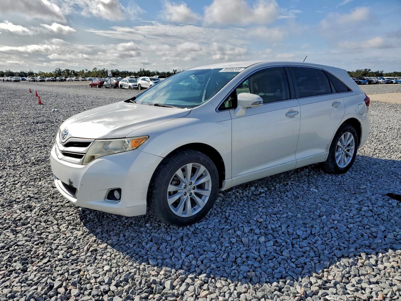 TOYOTA VENZA LE 2015