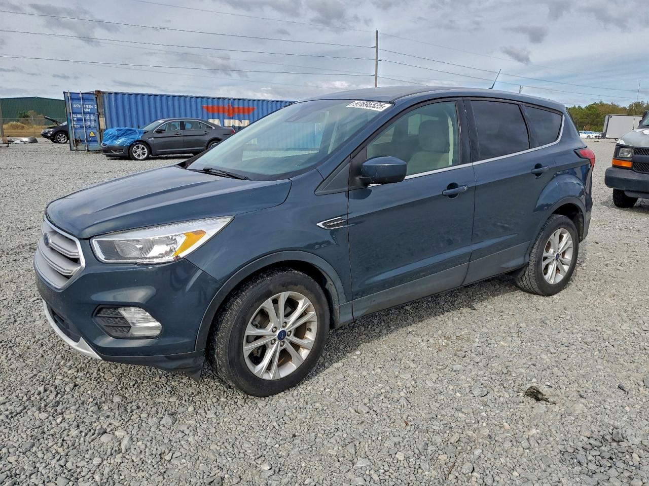 FORD ESCAPE SE 2019