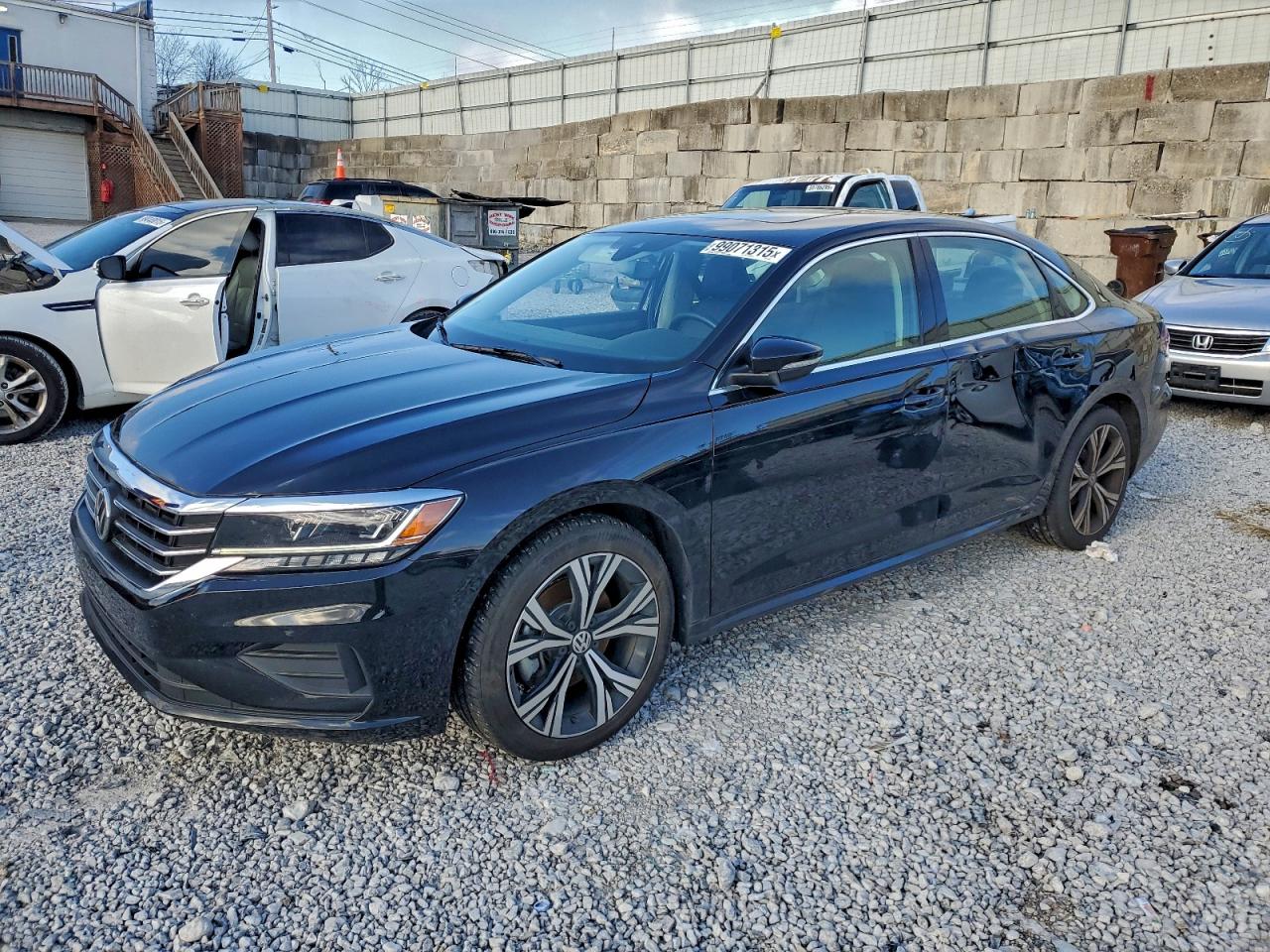 VOLKSWAGEN PASSAT 2021