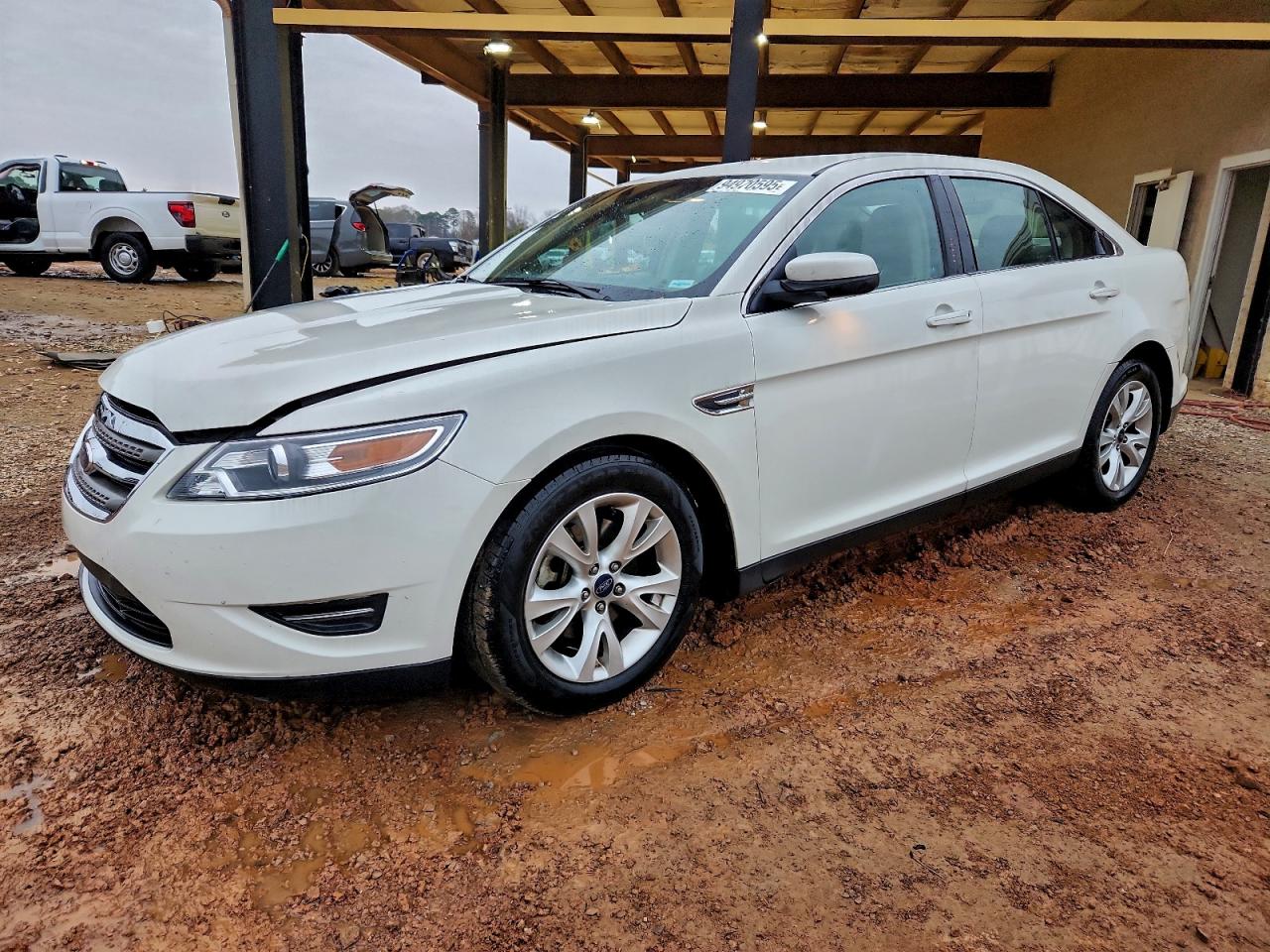 FORD TAURUS SEL 2011