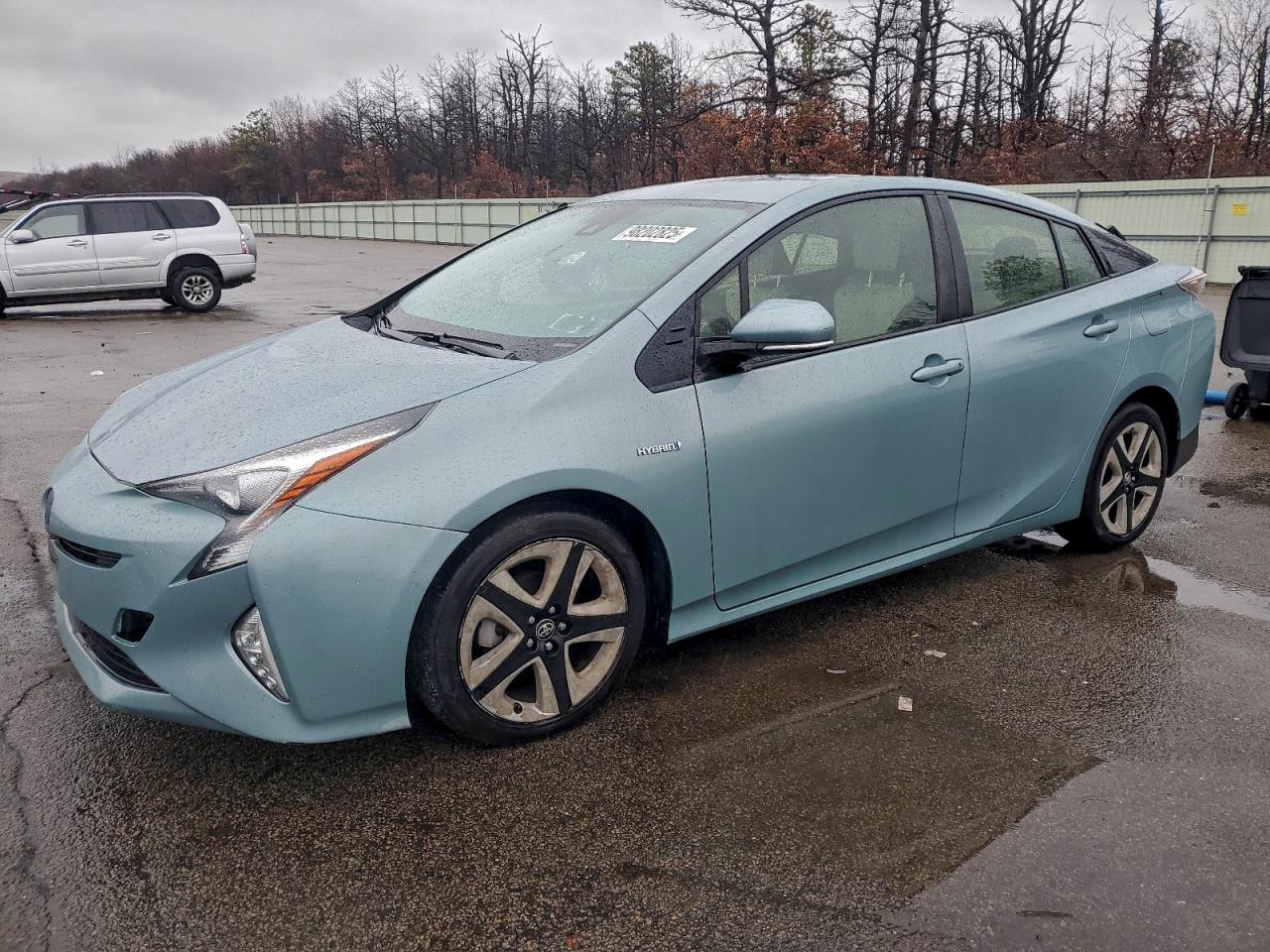 TOYOTA PRIUS 2016