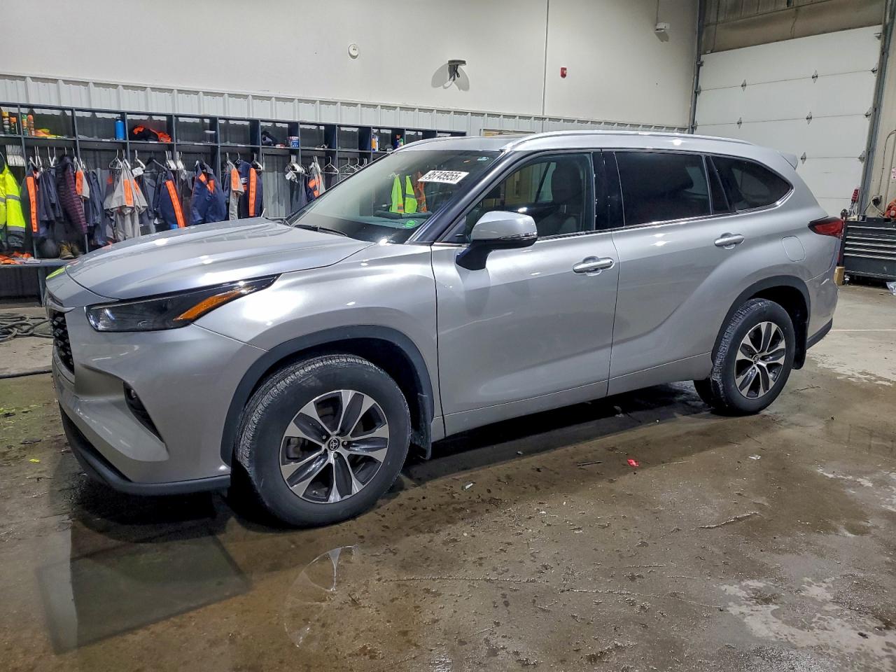 TOYOTA HIGHLANDER 2022