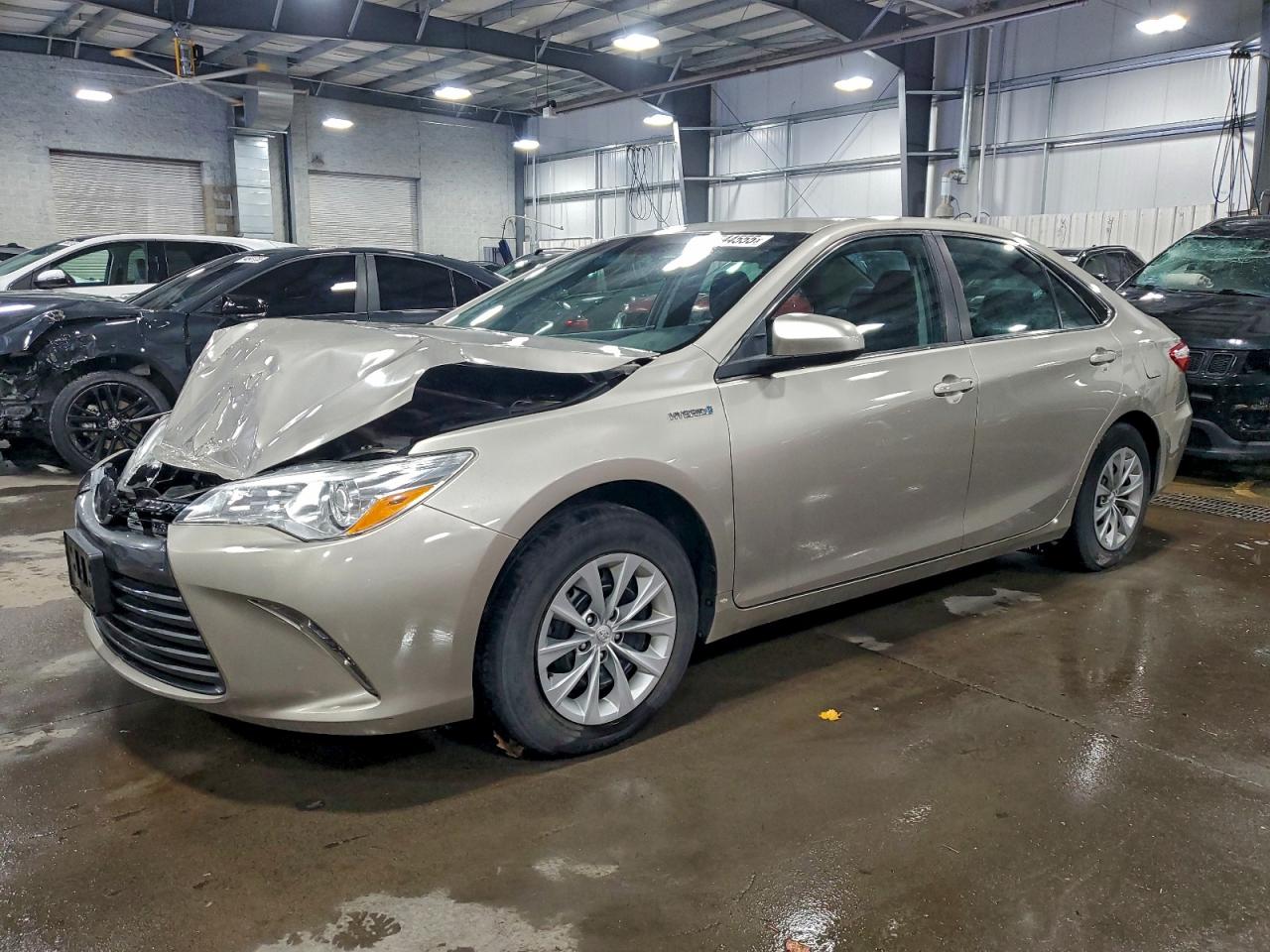 TOYOTA CAMRY HYBRID 2016