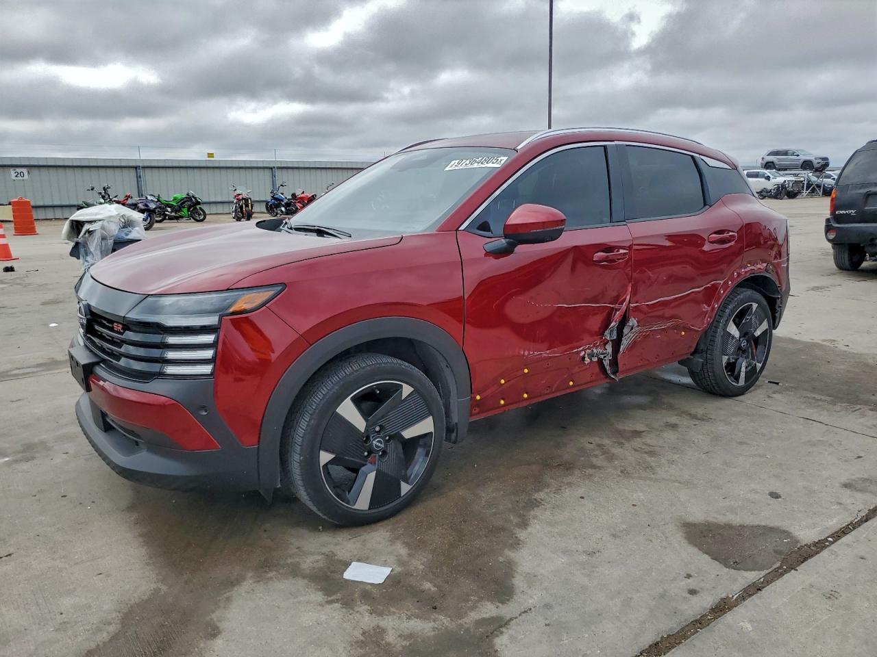 NISSAN KICKS 2025