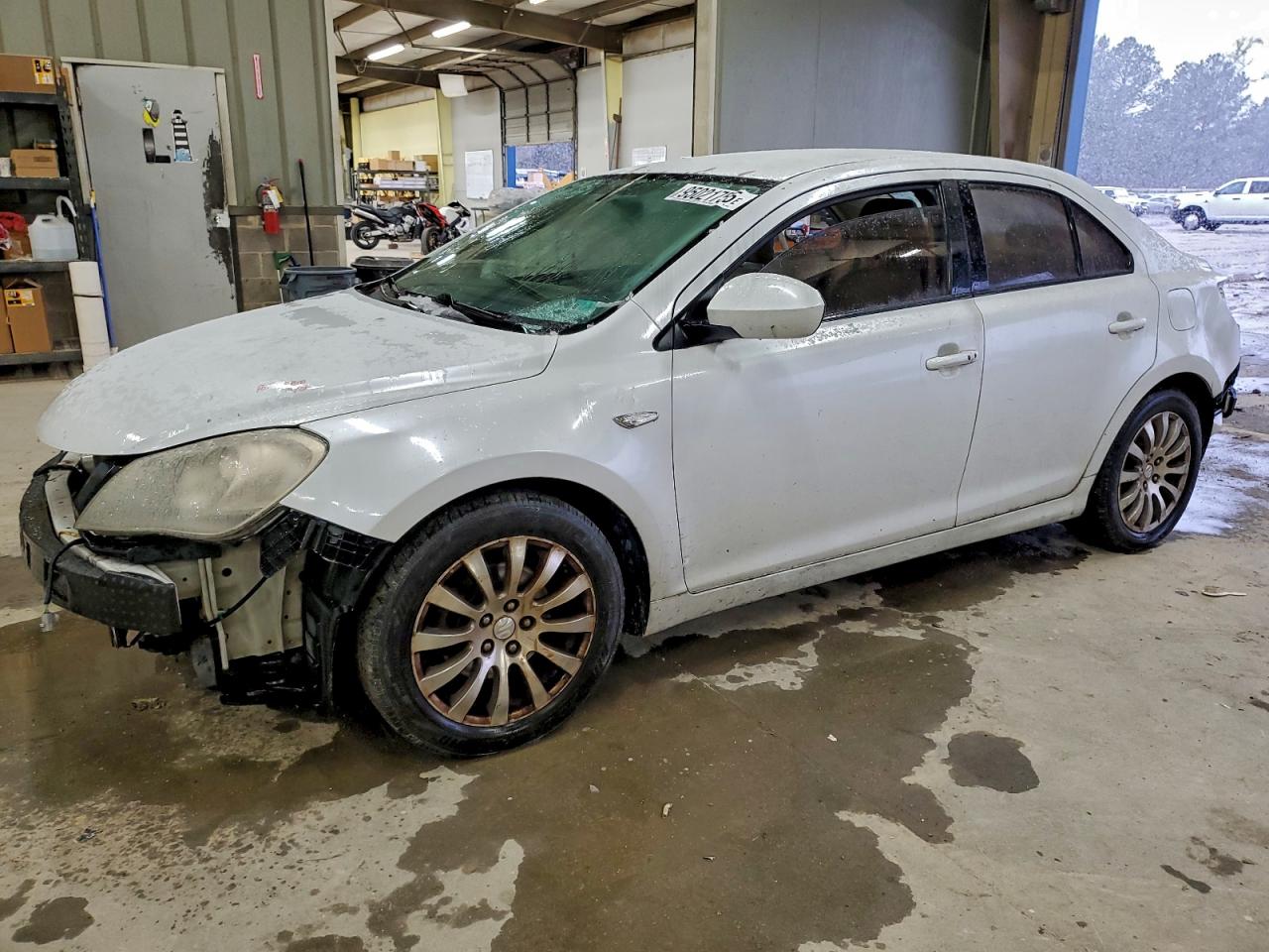 SUZUKI KIZASHI S 2013