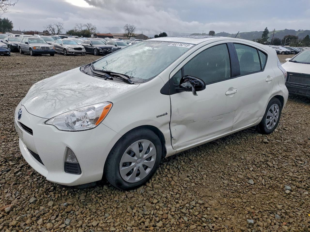 TOYOTA PRIUS C 2012