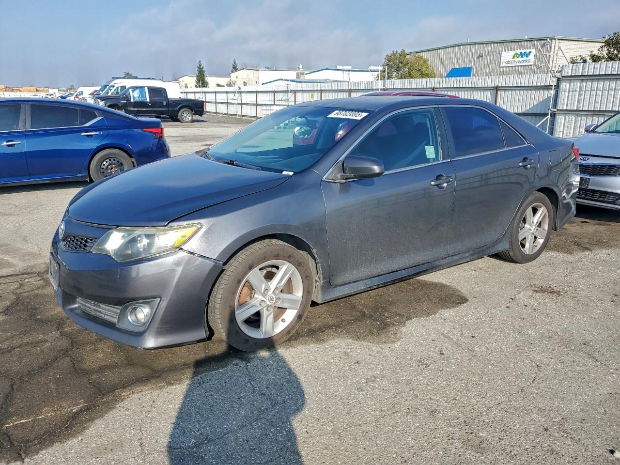 TOYOTA CAMRY BASE 2012