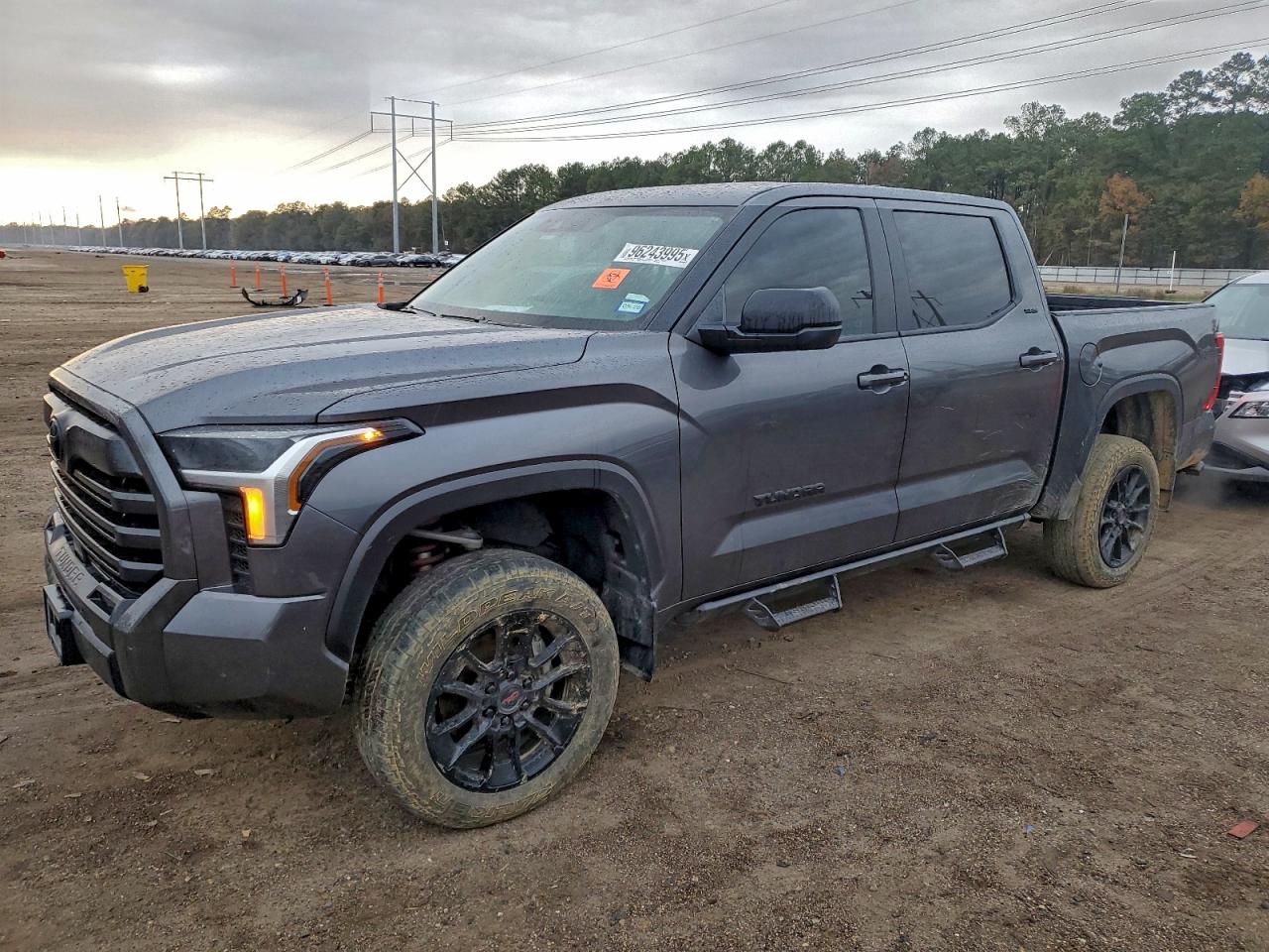 TOYOTA TUNDRA CRE 2024