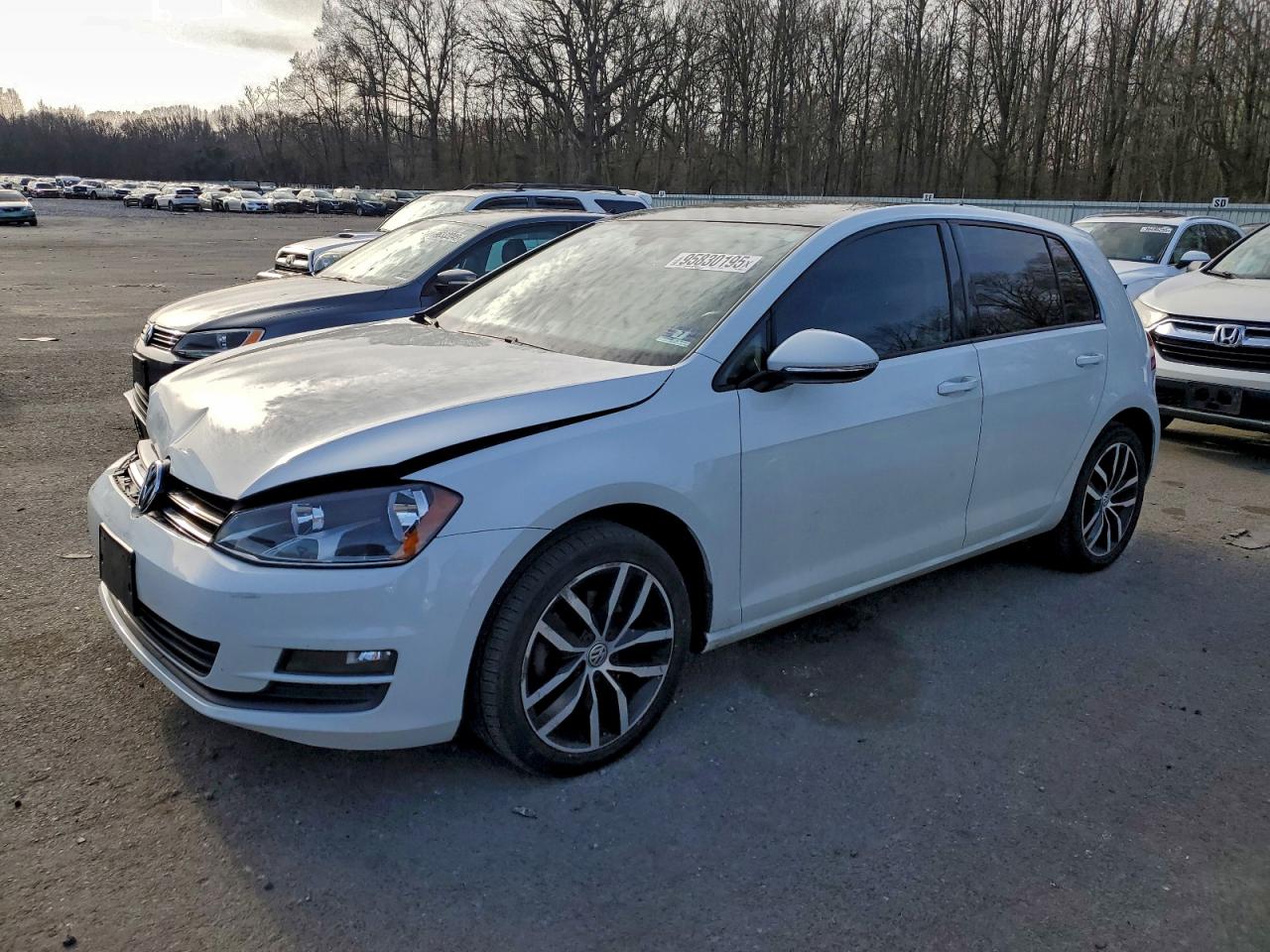 VOLKSWAGEN GOLF 2015