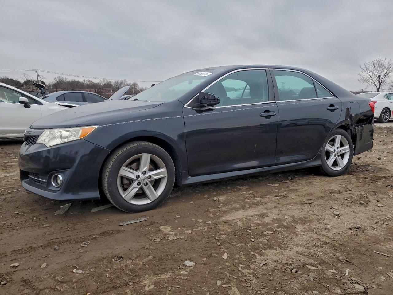 TOYOTA CAMRY L 2014