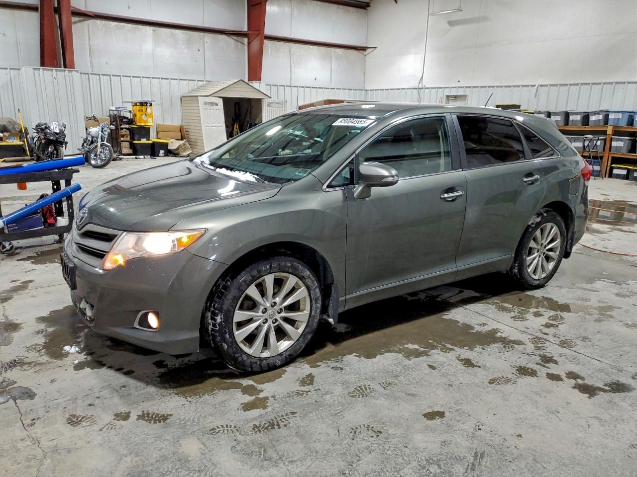 TOYOTA VENZA LE 2014