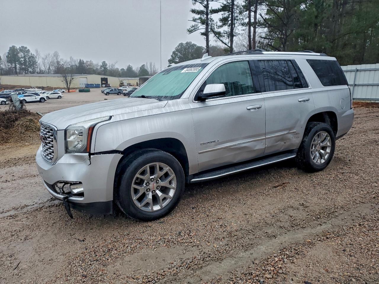 GMC YUKON DENA 2019