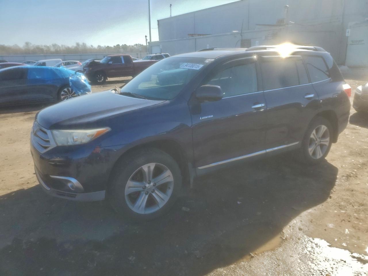 TOYOTA HIGHLANDER 2013