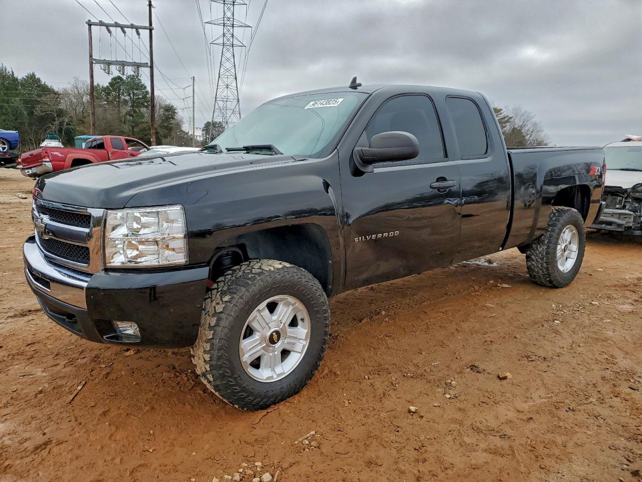 CHEVROLET SILVERADO 2011
