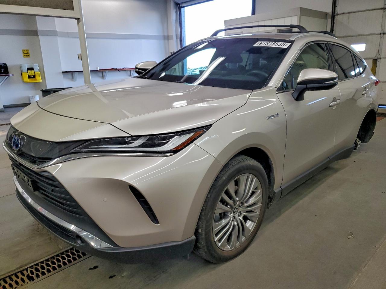 TOYOTA VENZA LE 2021