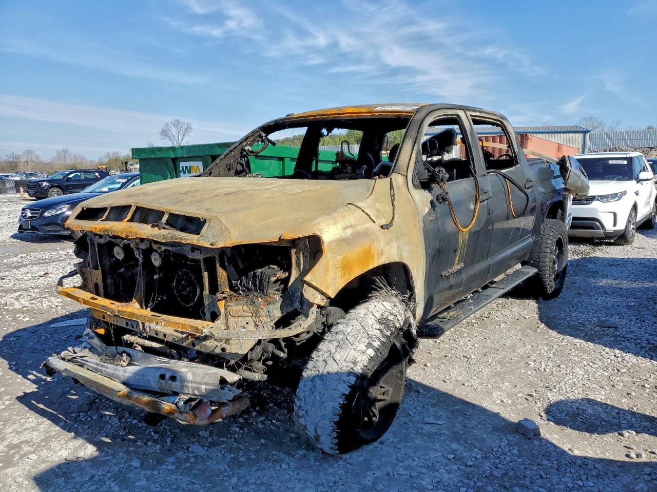 TOYOTA TUNDRA CRE 2018