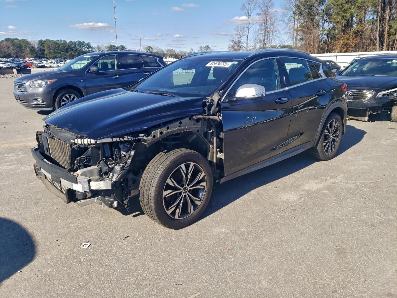 INFINITI QX30 BASE 2018