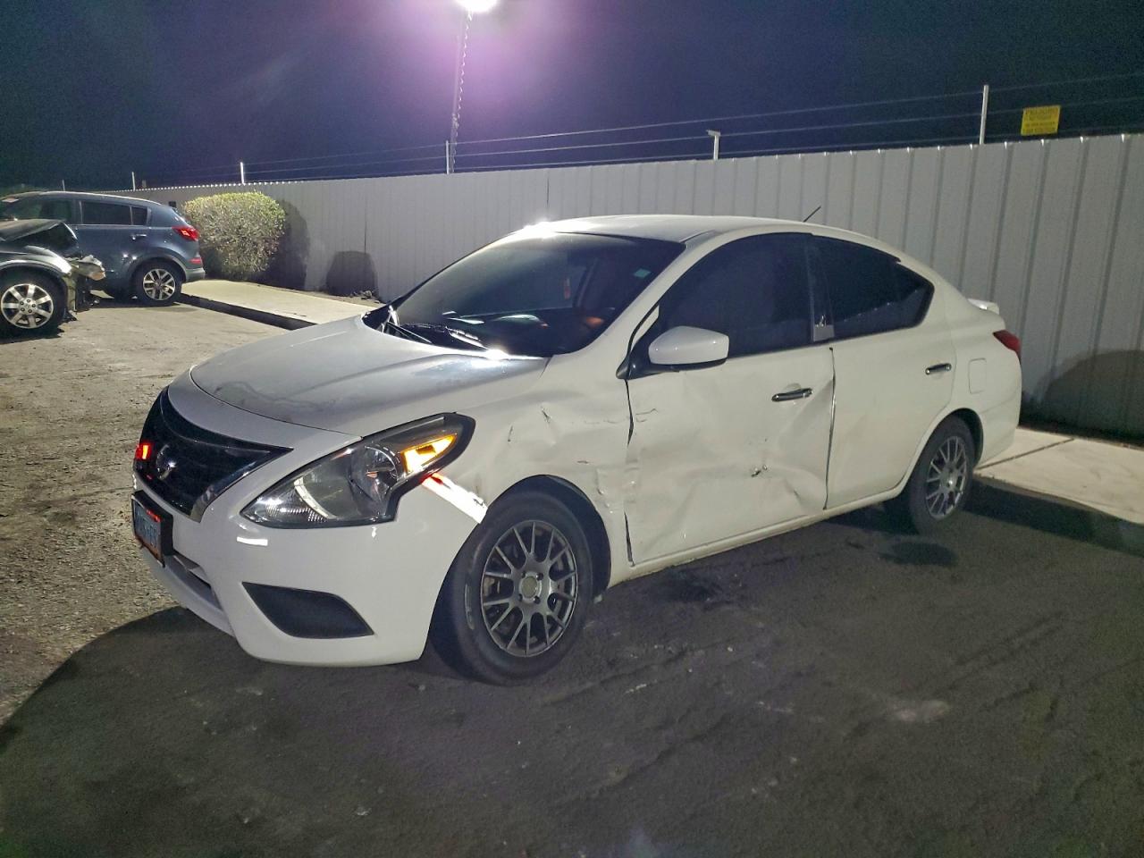 NISSAN VERSA S 2017