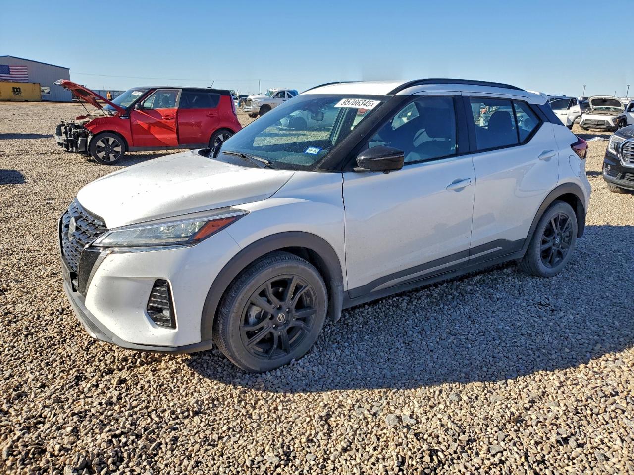 NISSAN KICKS 2021