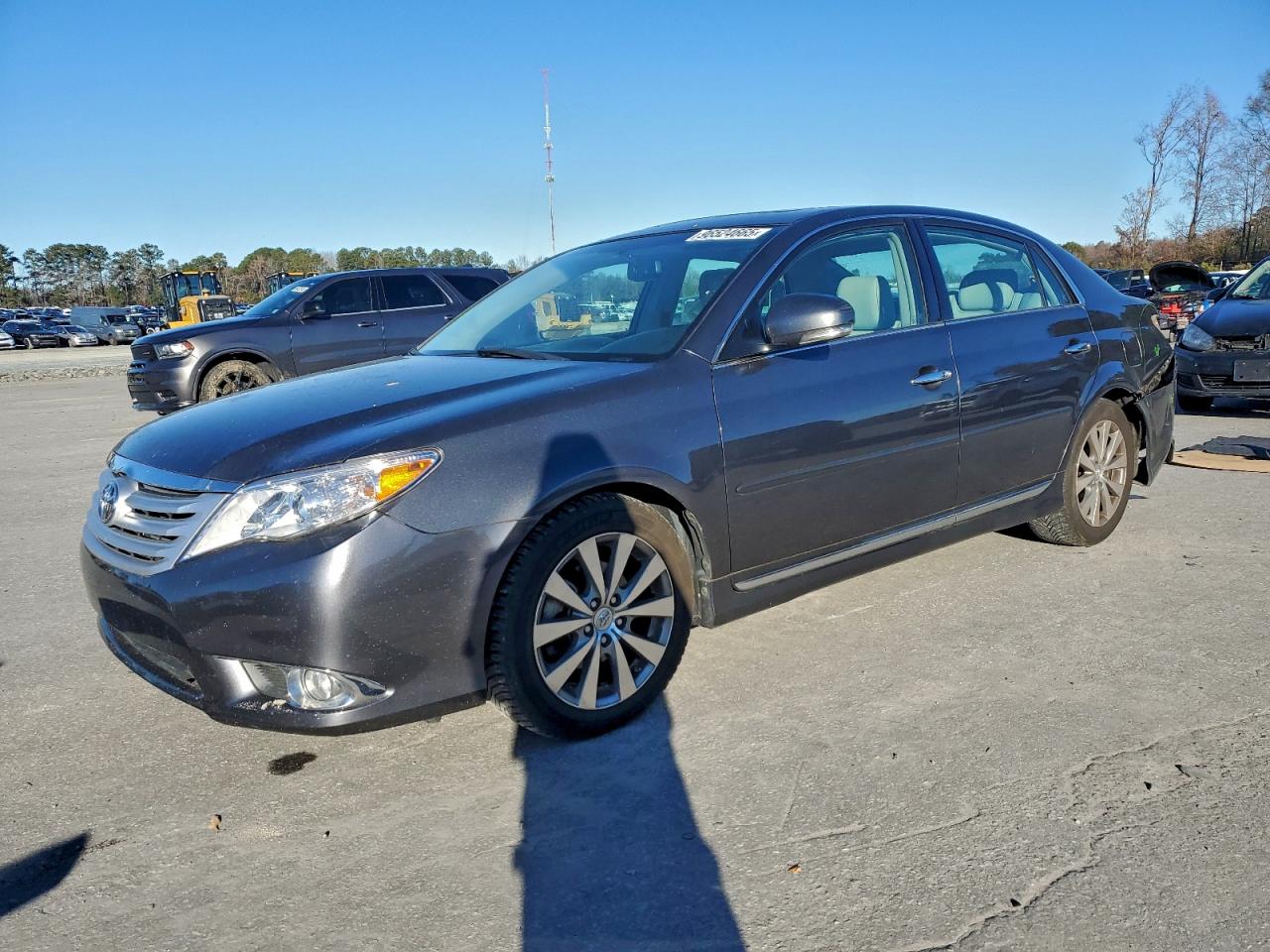 TOYOTA AVALON BAS 2011
