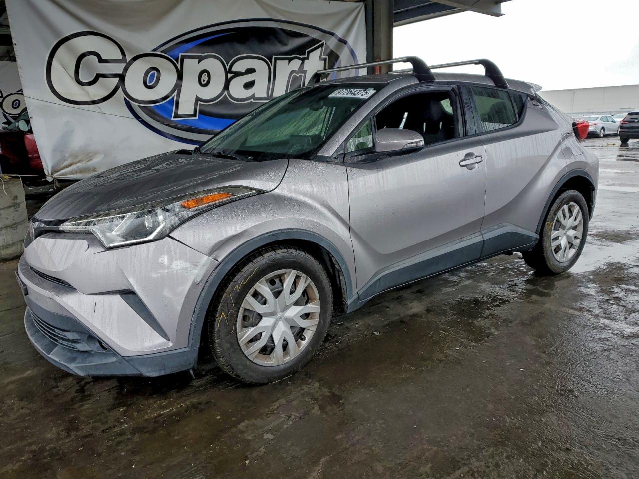 TOYOTA C-HR XLE 2019