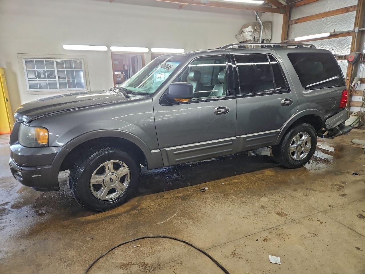 FORD EXPEDITION 2005