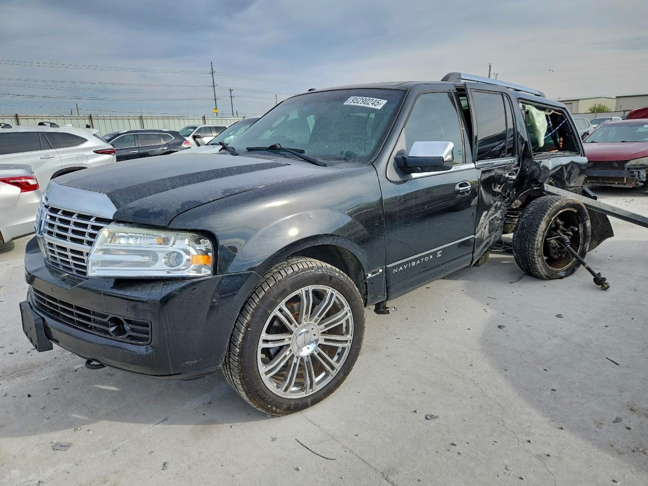 LINCOLN NAVIGATOR 2012