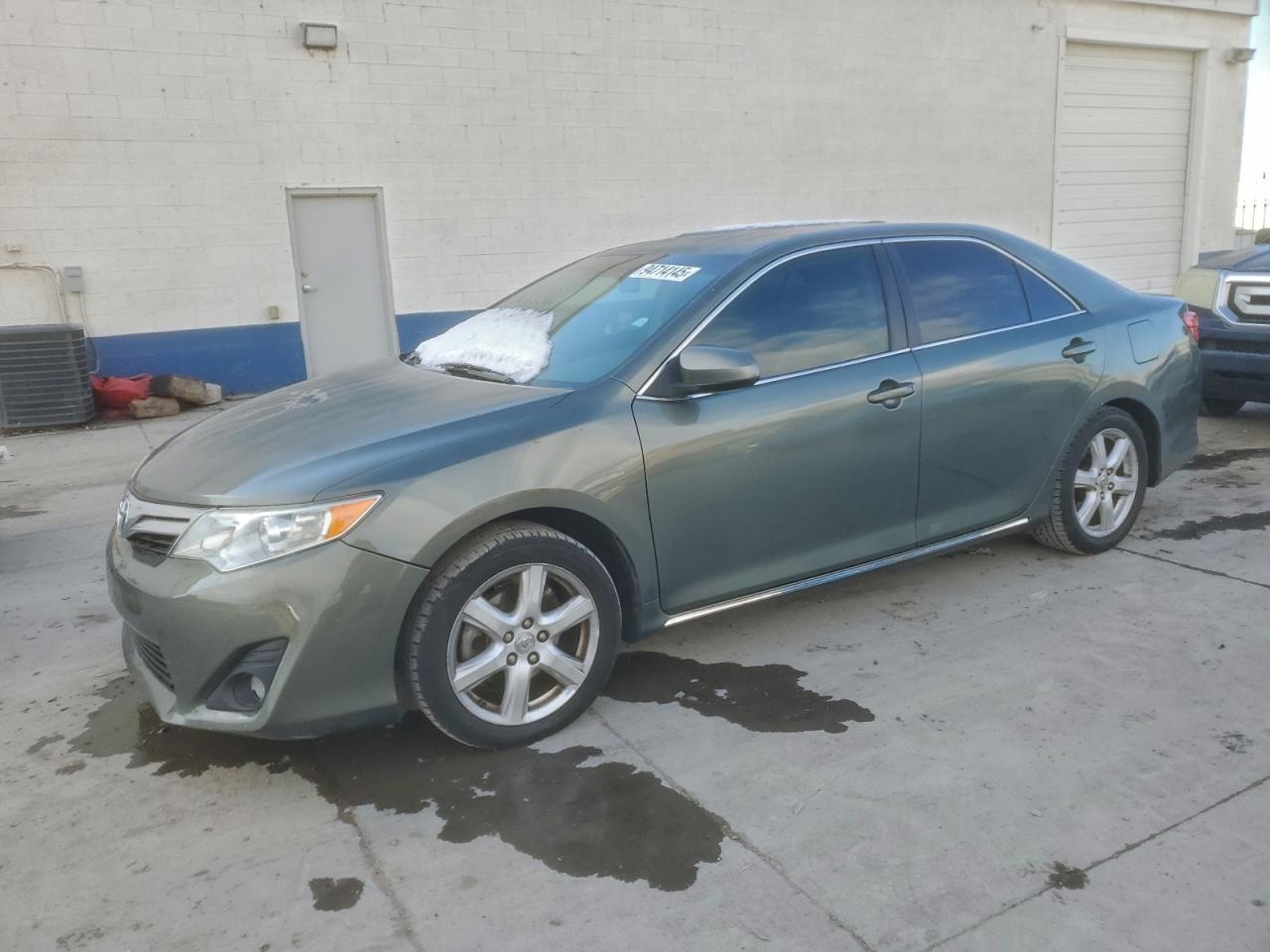TOYOTA CAMRY BASE 2012