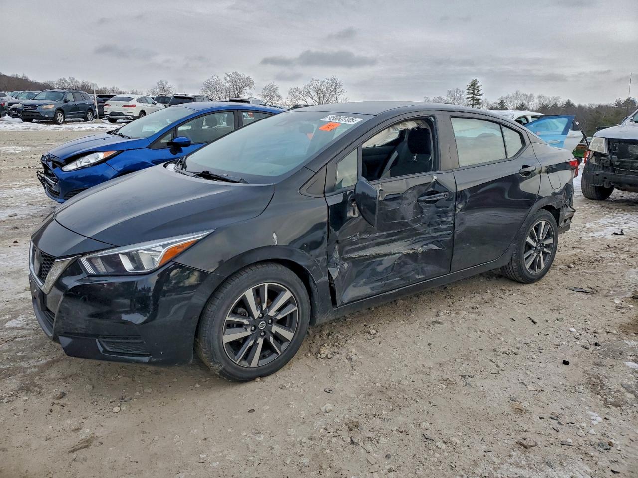 NISSAN VERSA 2021