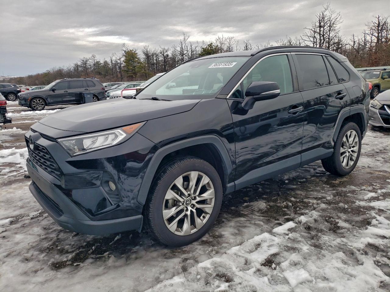 TOYOTA RAV4 XLE P 2021