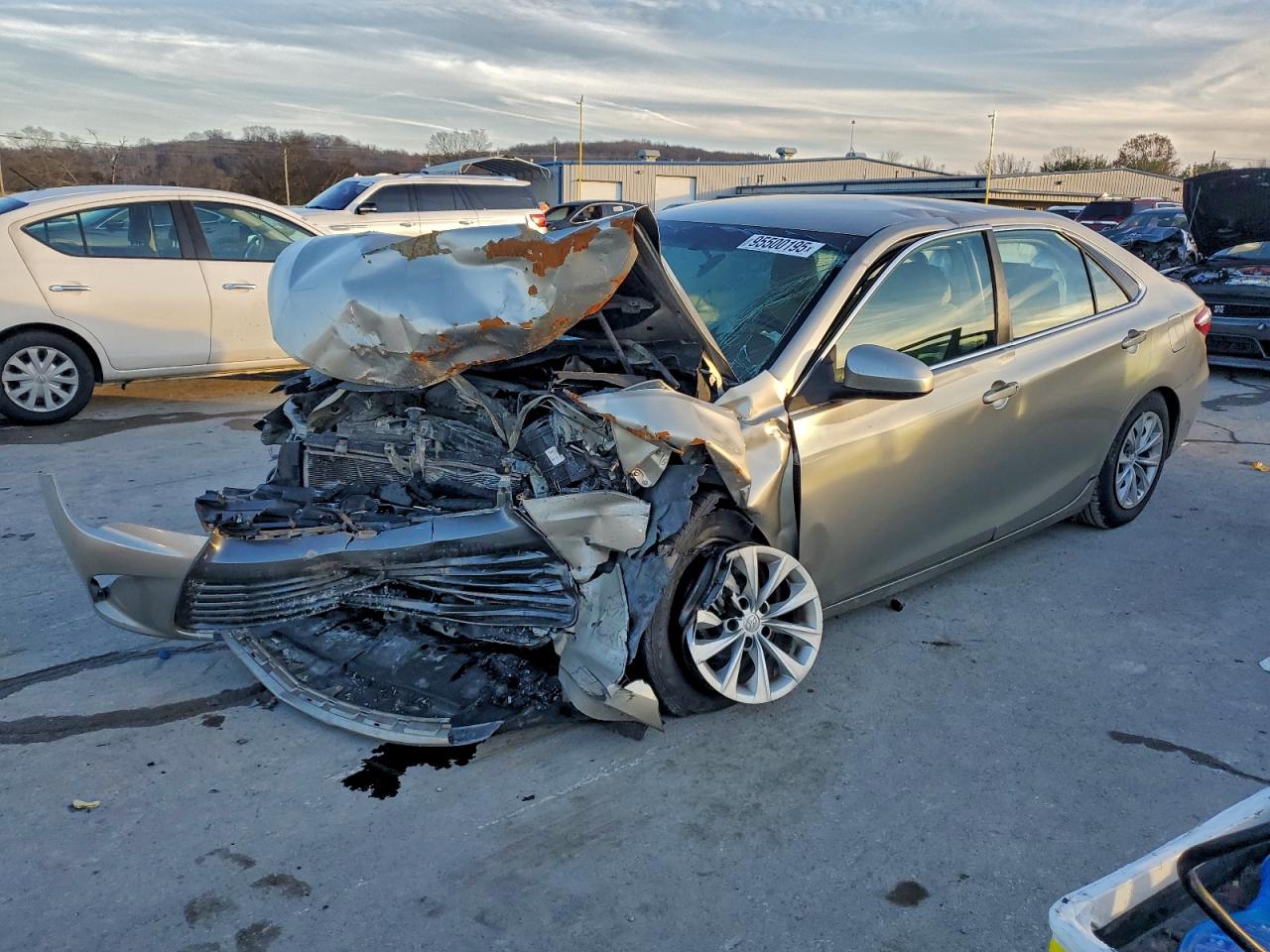 TOYOTA CAMRY LE 2016