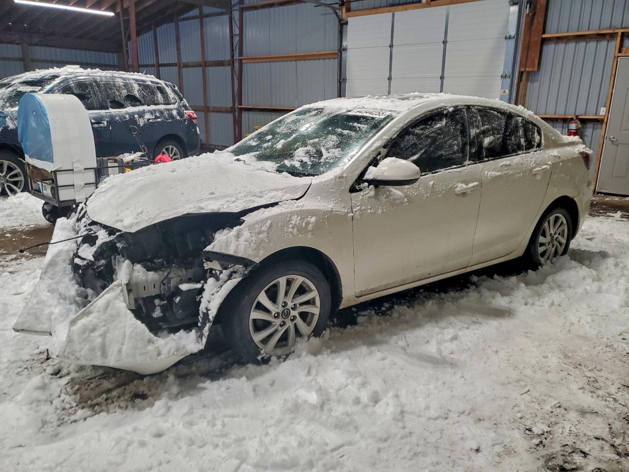 MAZDA 3 2013