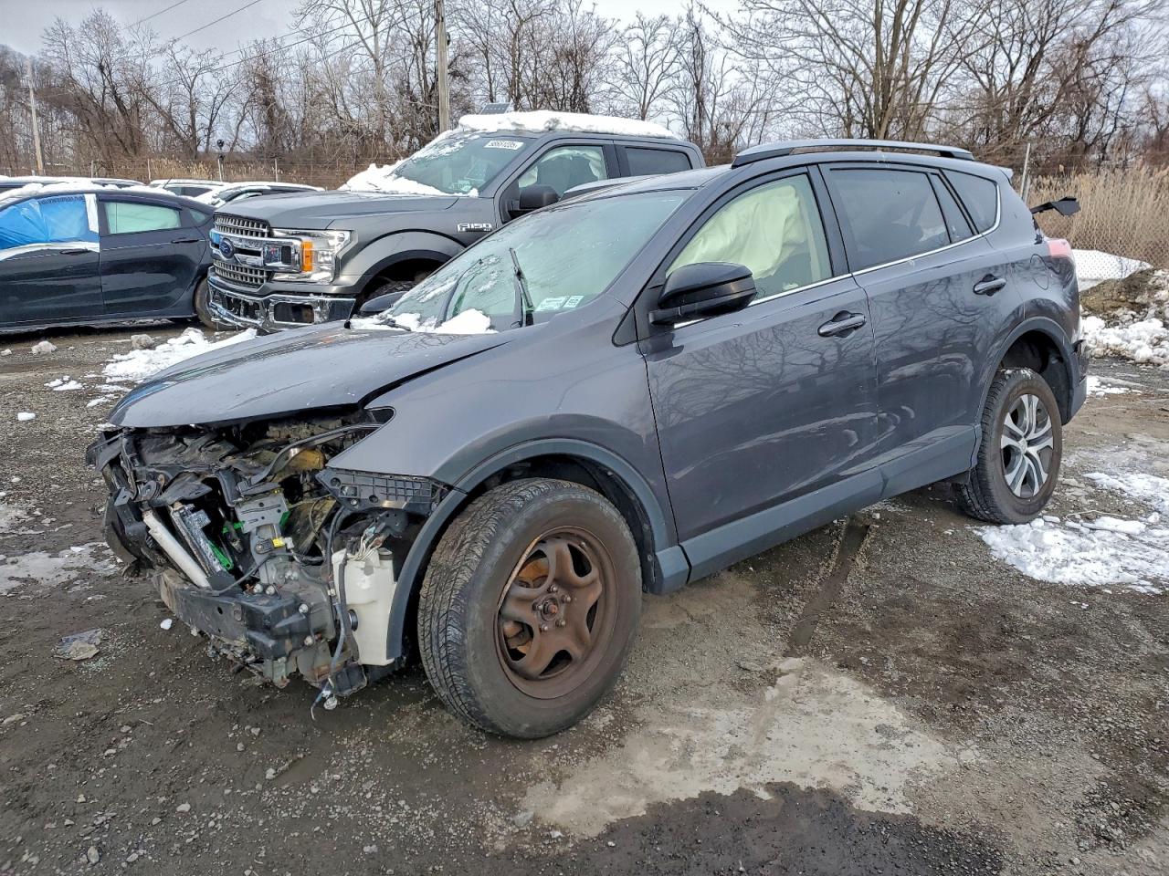 TOYOTA RAV4 LE 2017