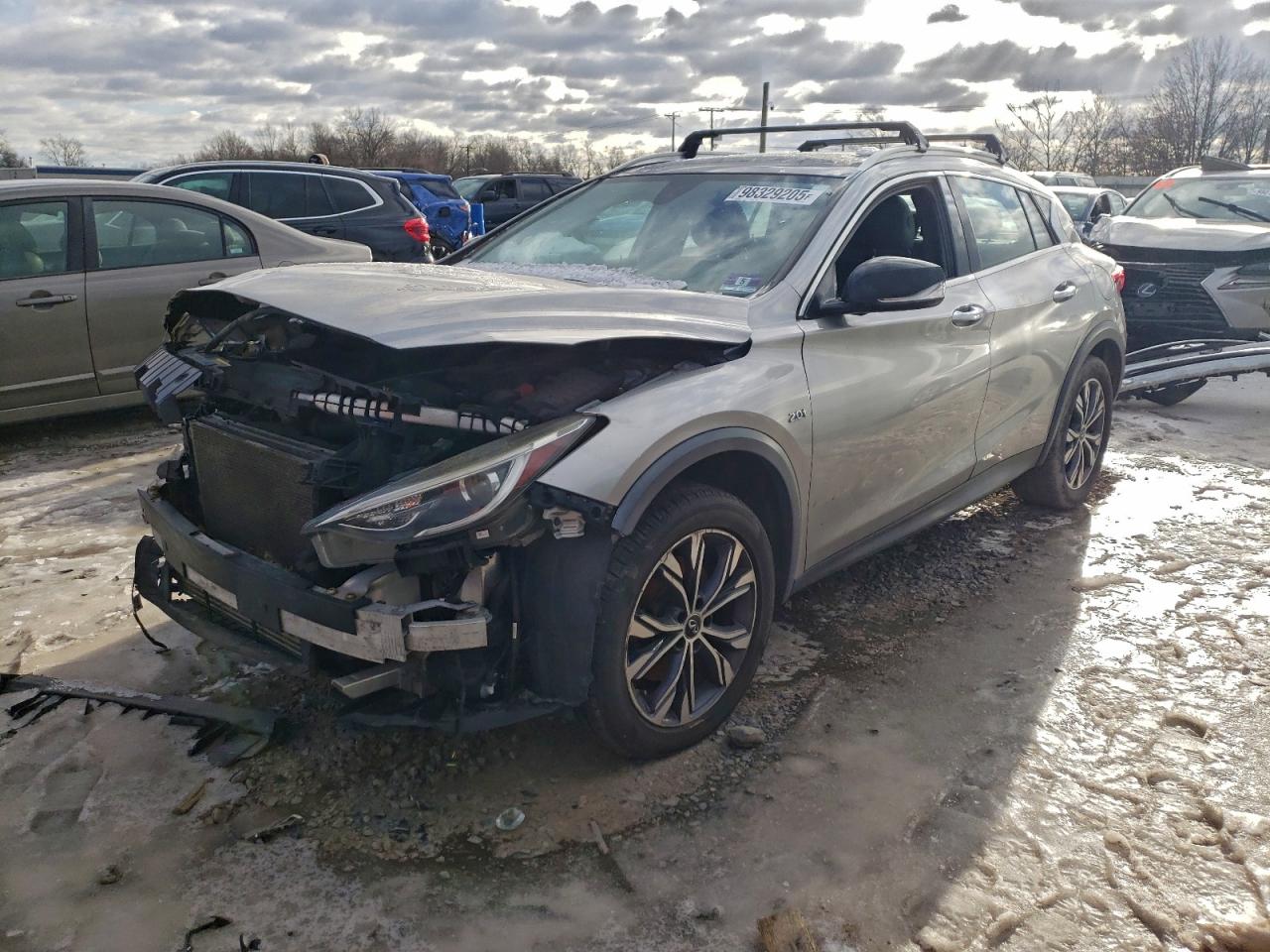 INFINITI QX30 2018