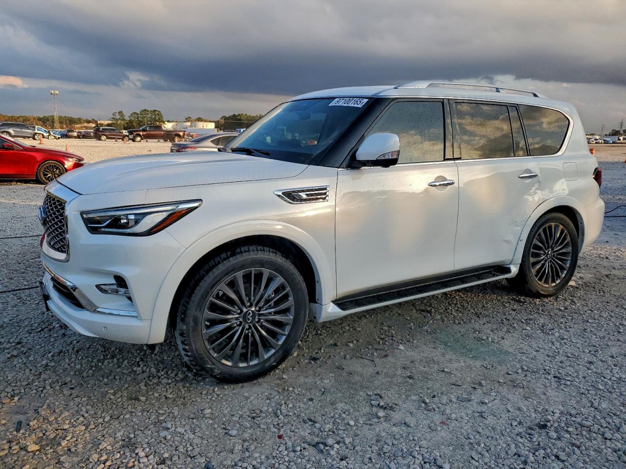 INFINITI QX80 2022