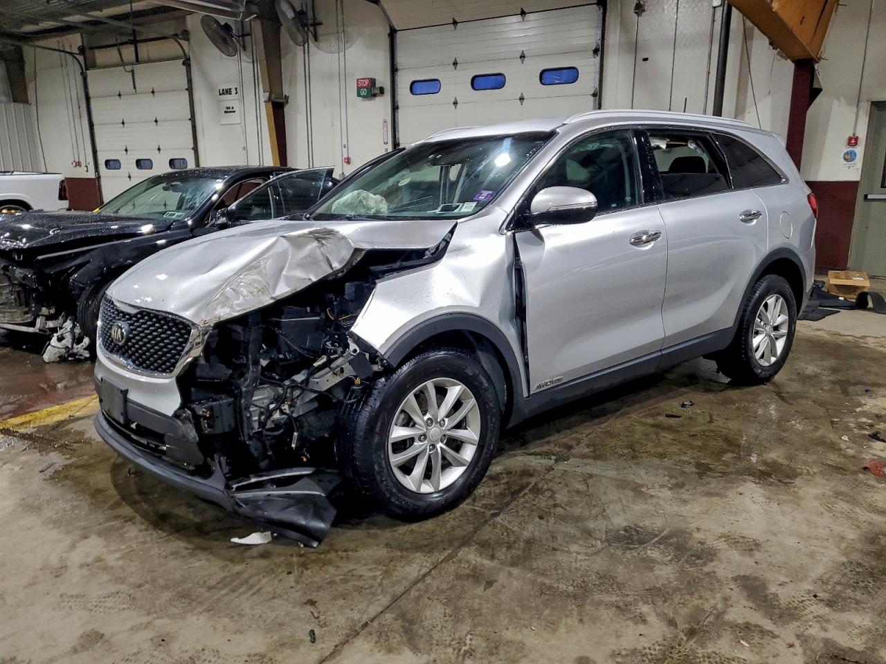 KIA SORENTO LX 2017