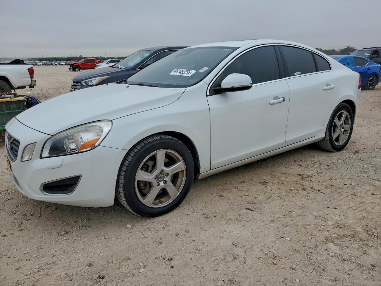 VOLVO S60 2012