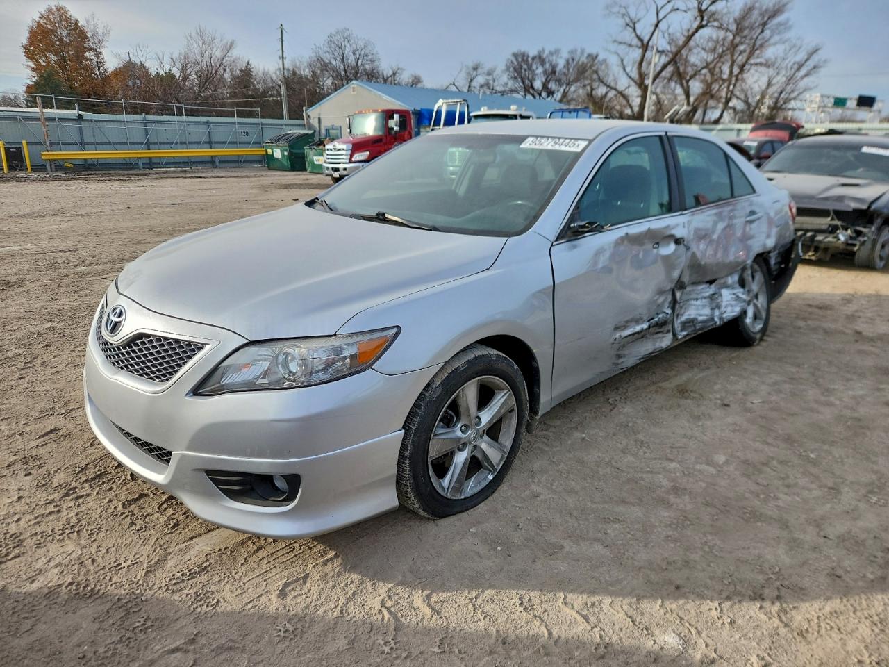 TOYOTA CAMRY BASE 2011