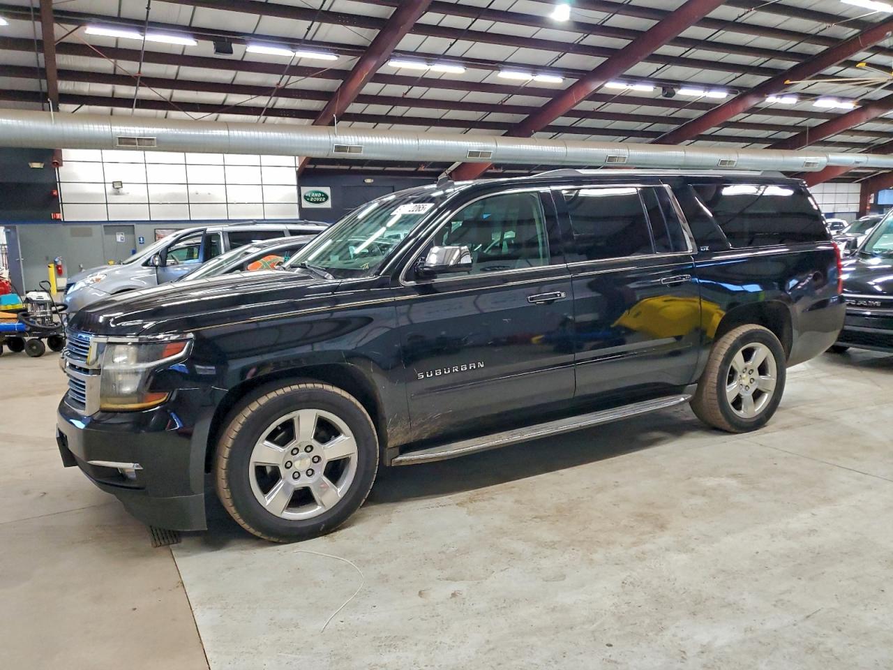 CHEVROLET SUBURBAN 2015