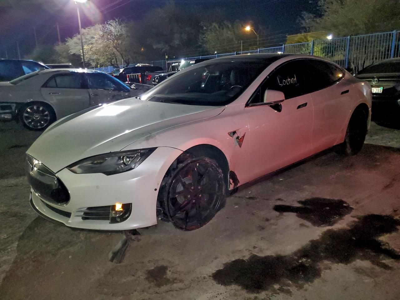 TESLA MODEL S 2016