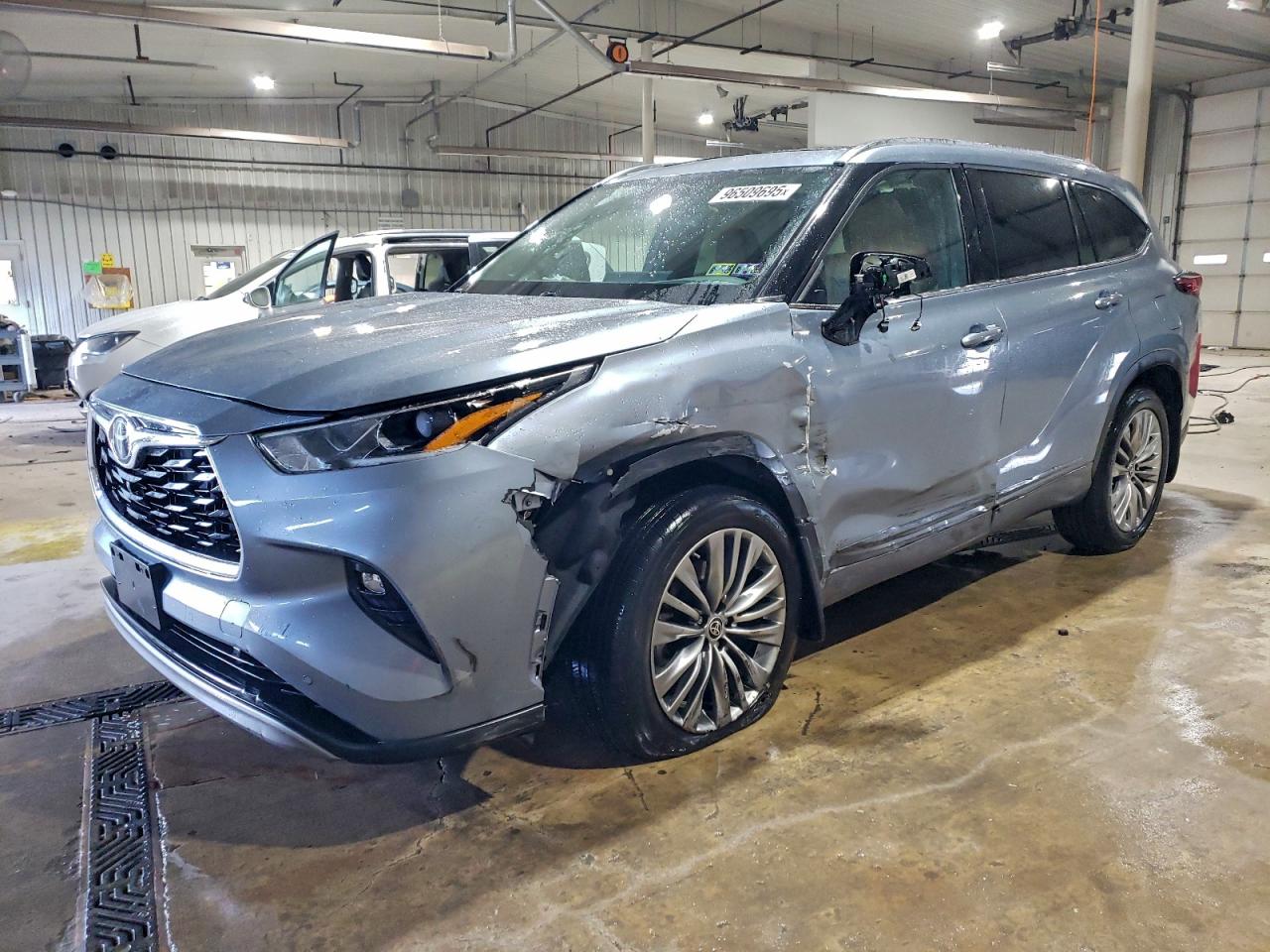 TOYOTA HIGHLANDER 2022