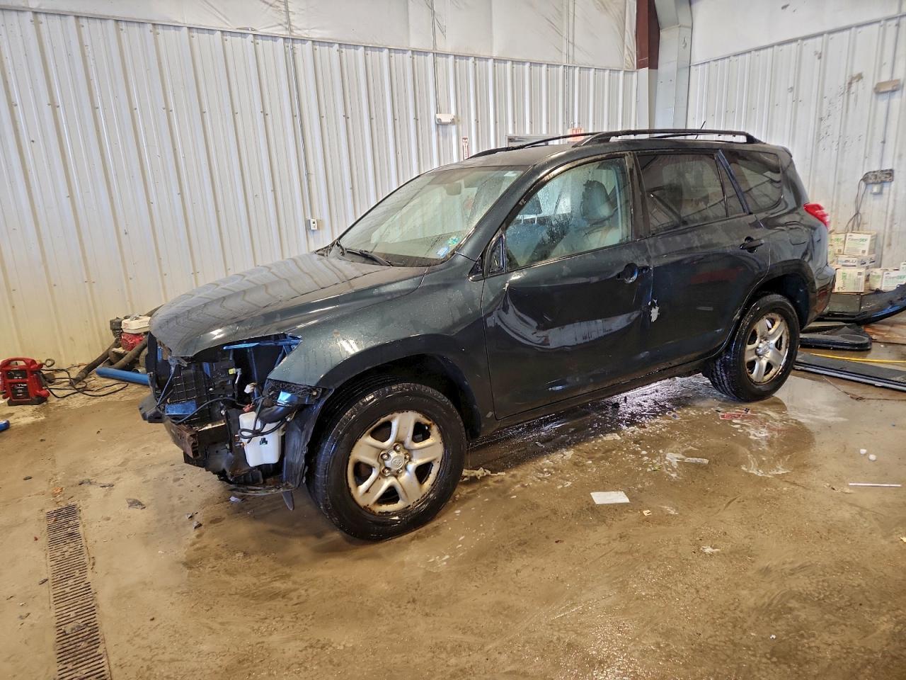 TOYOTA RAV4 2010
