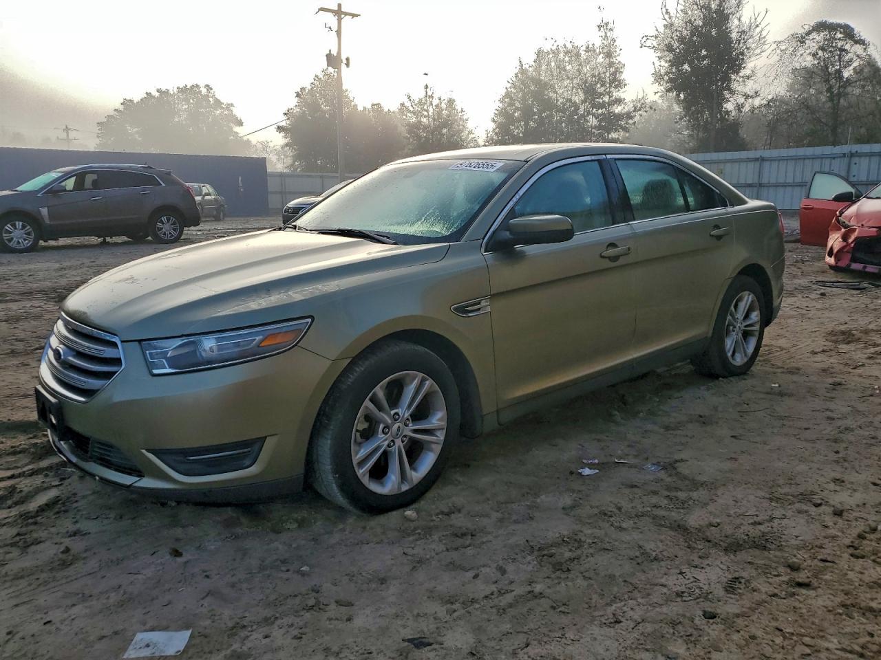 FORD TAURUS SEL 2013