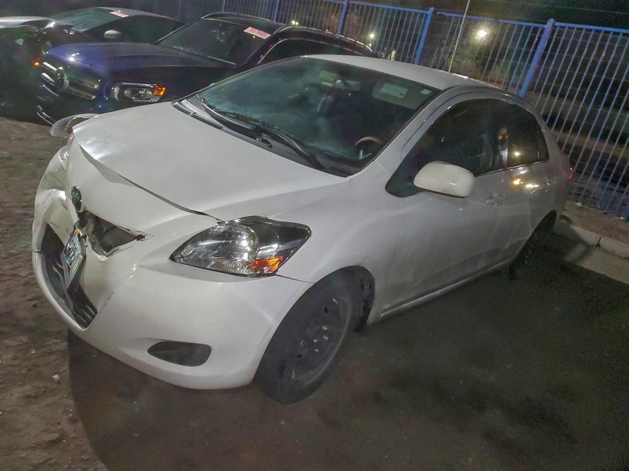 TOYOTA YARIS 2012