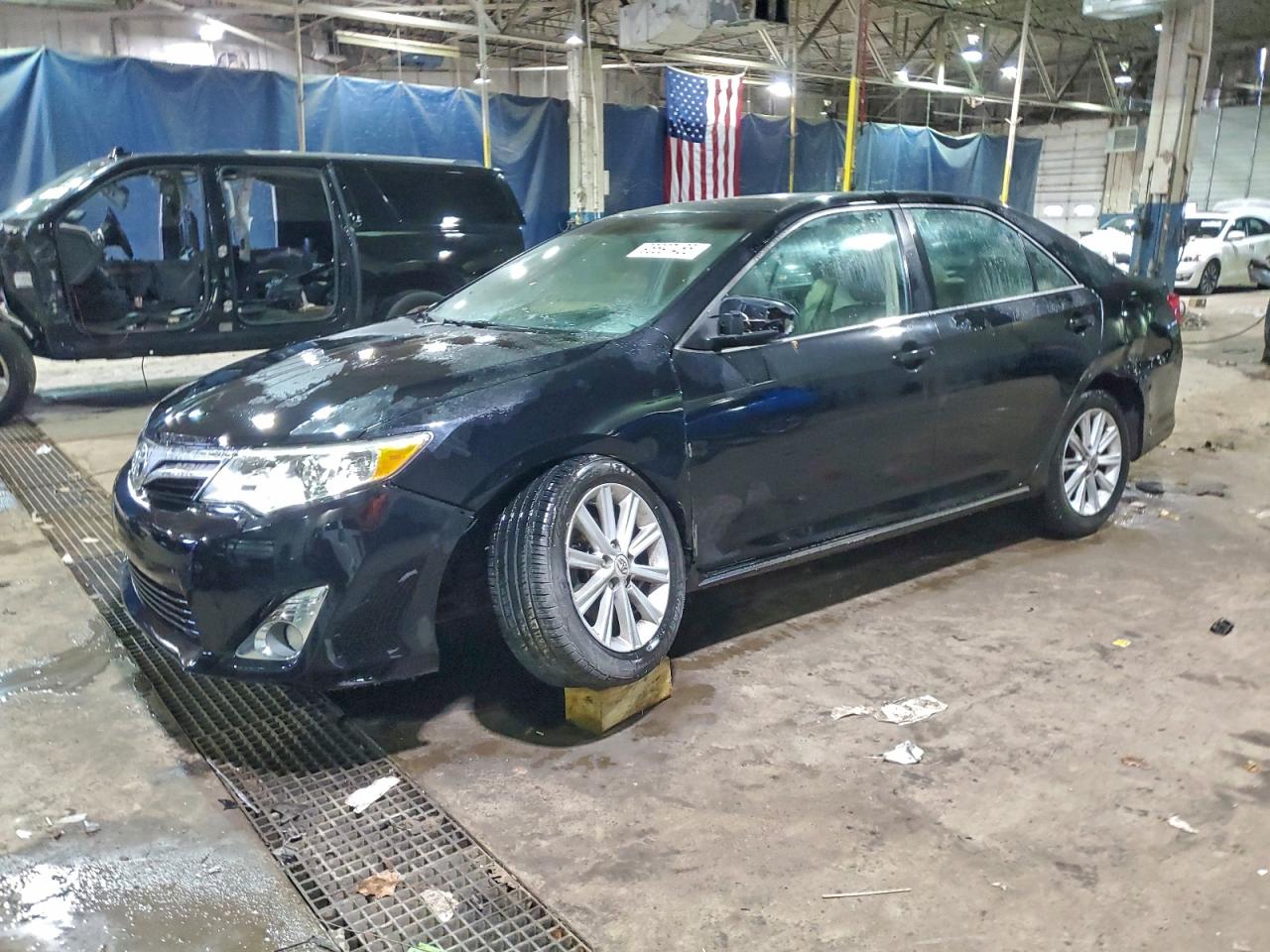 TOYOTA CAMRY 2012