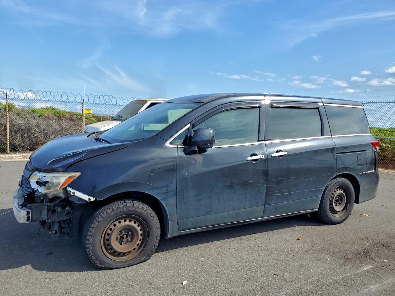 NISSAN QUEST 2015