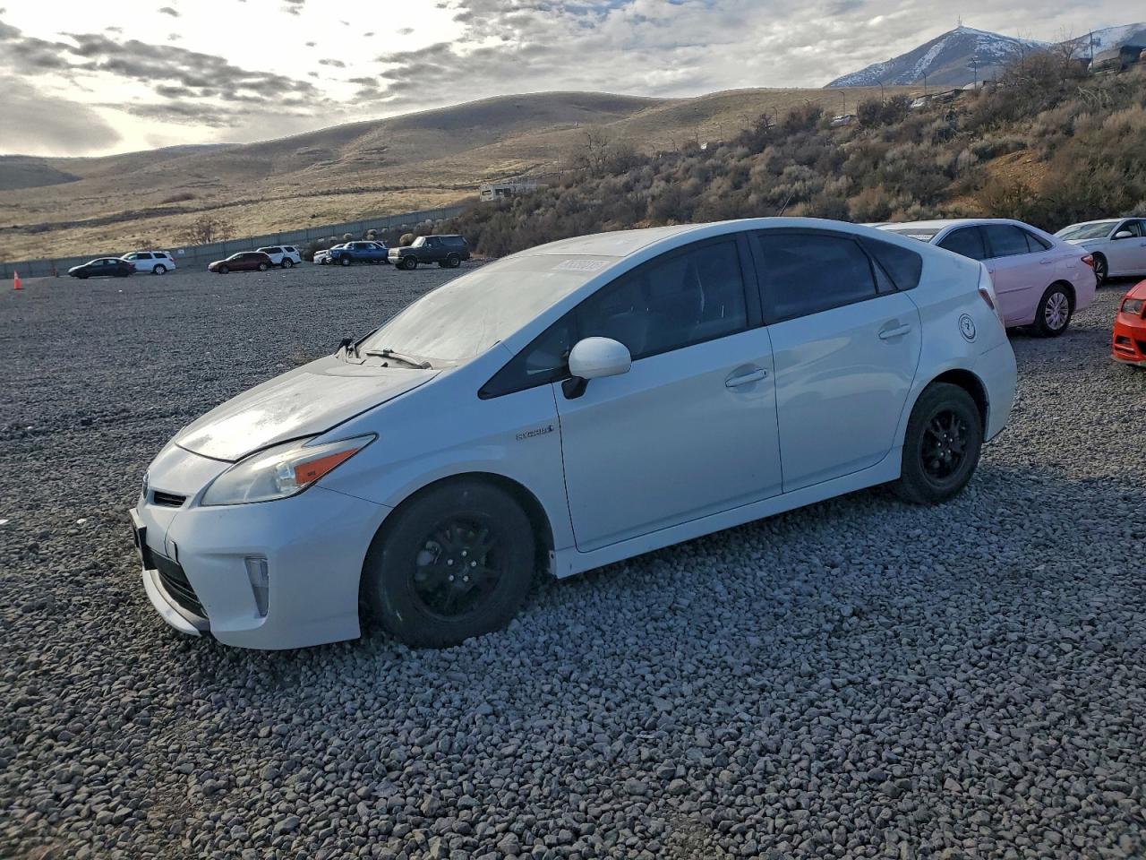 TOYOTA PRIUS 2014