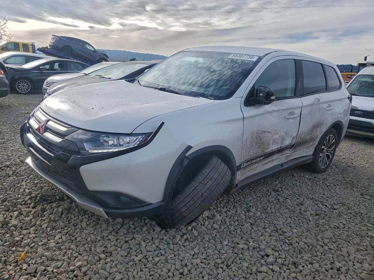 MITSUBISHI OUTLANDER 2018