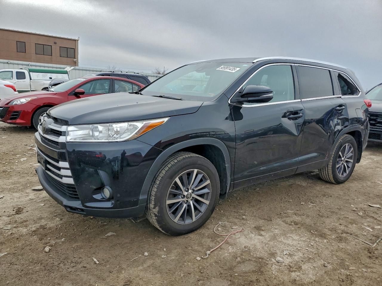 TOYOTA HIGHLANDER 2017